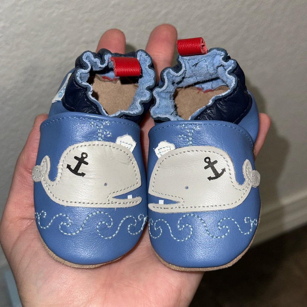 ROBEEZ Tattoo Whale Ocean 0-6 month crib shoes